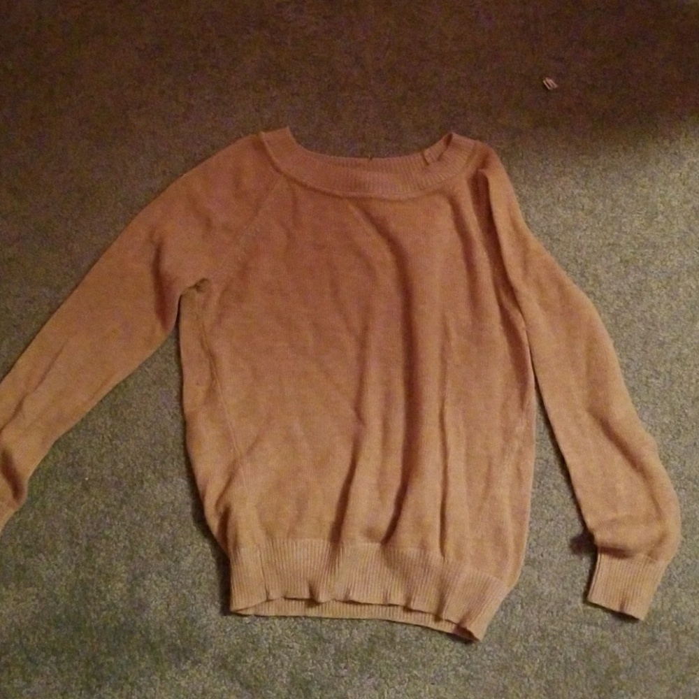 Gap sweater
